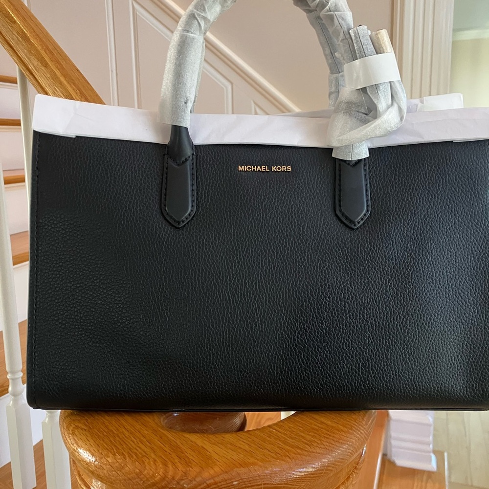 MICHAEL Kors Scarlett Satchel Black Leather Handbag
